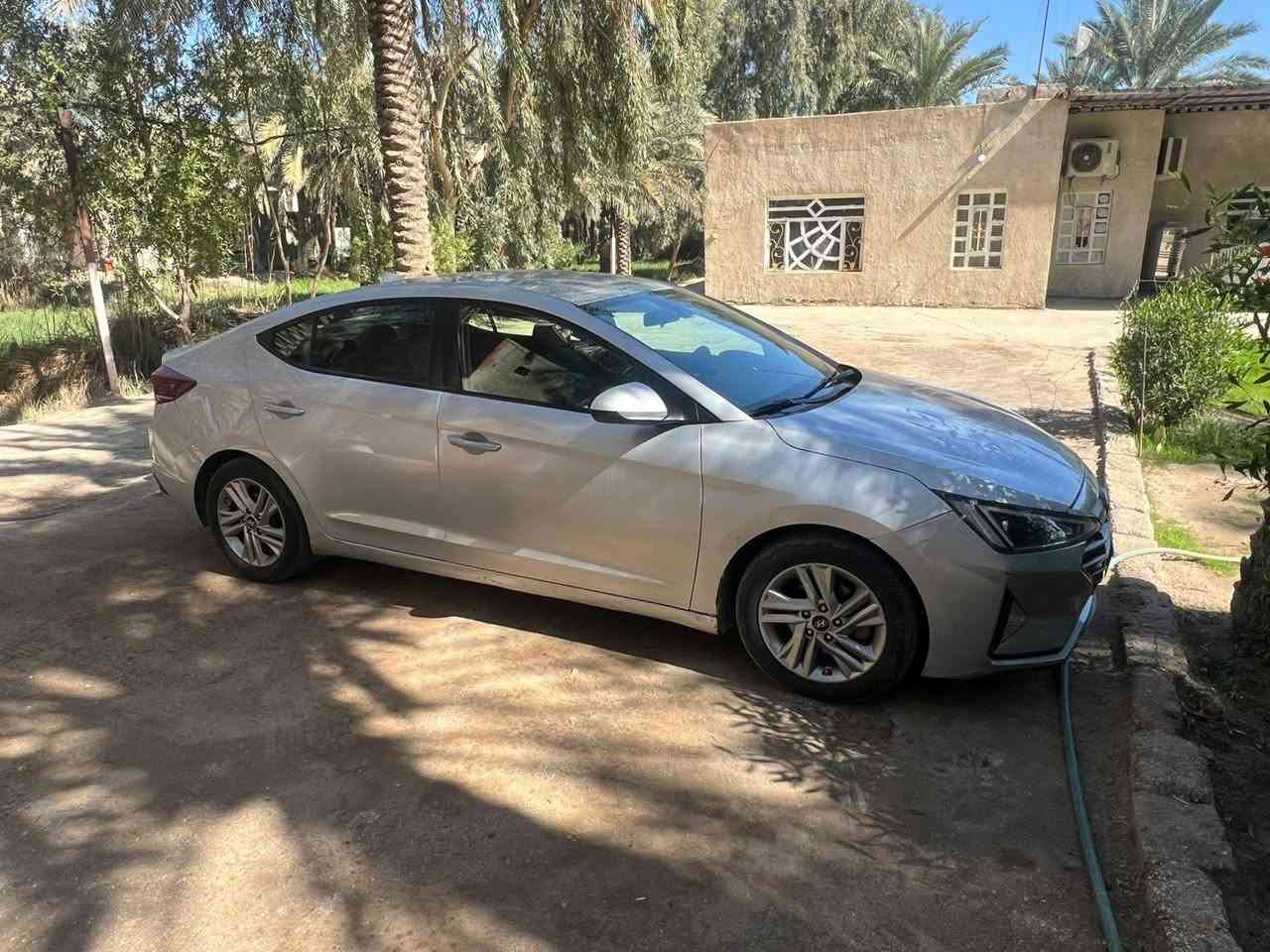 النترا 2020 امريكي بدون دواخل بدون كلشي فقط كلير سونار موجود مكينه 2000 دوش ما مفتوحه على وضع الشركه تخم تاير جديد حداديه تبريد خير من الله مكانه كربلاء السعر 117
***********
