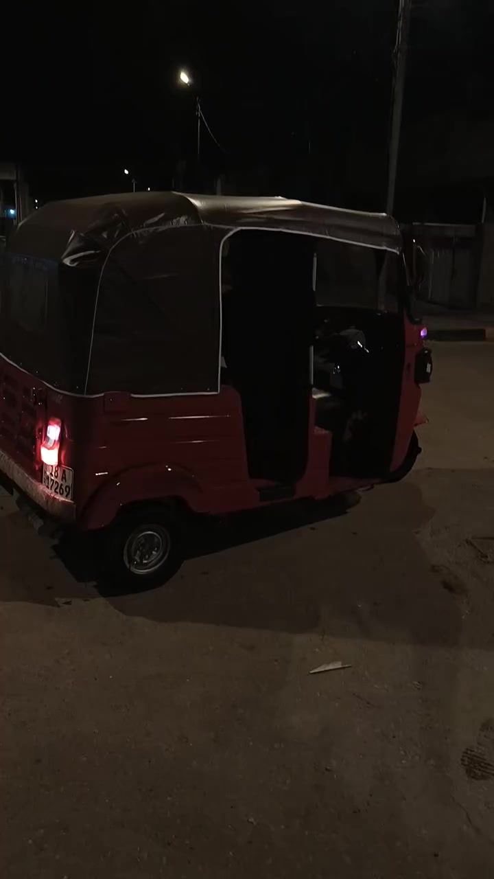 سلام عليكم تكتك للبيع موديل 2018رقم بابل جديد معمره ومصبوغه جماليه محرك مال 22جديد صارلي 4اشهر من شديته تكتك خير من الله كهربائيات كلها شغاله السعر 5800 وبيها مجال مكان واسط العزيزيه تحويل شوكت ميعجبك رقم الهاتف ***********
