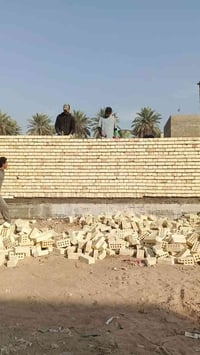 خلفة بناء متفرغ  عمل درجة اولئ ملتزم بلموعد فلوس ماخد الئ يعجبك الشغل ...