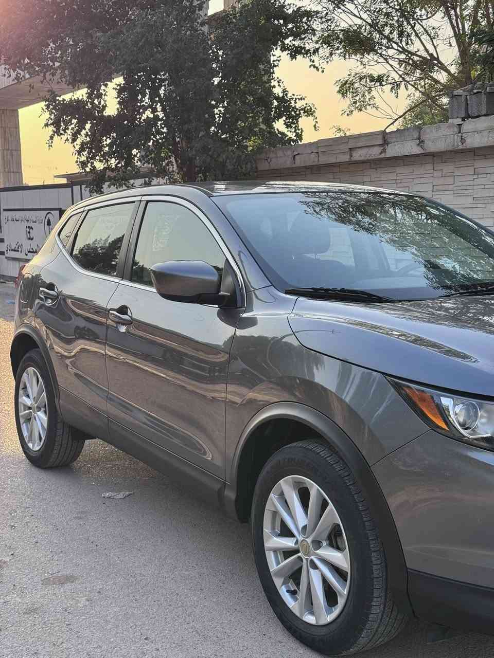 نيسان روج سبورت ٢٠١٧ رقم اربيل
السلام عليكم نيسان روج ٢٠١٧ 
بدون صبغ او بارد او حادث 
ماشيه ٨٢ الف 
حجم المحرك ٢٠٠٠ 
فور ويل درايف
شاشه اصليه وكامره 
لد امامي زنون
تحكم ستيرن وكروز سرعه
ويل كب
السياره جاهزه من كلشي وبدون نقص 

مكان السيارة اربيل 
السعر ١٣٨ ورقة 
الاتصال ***********
