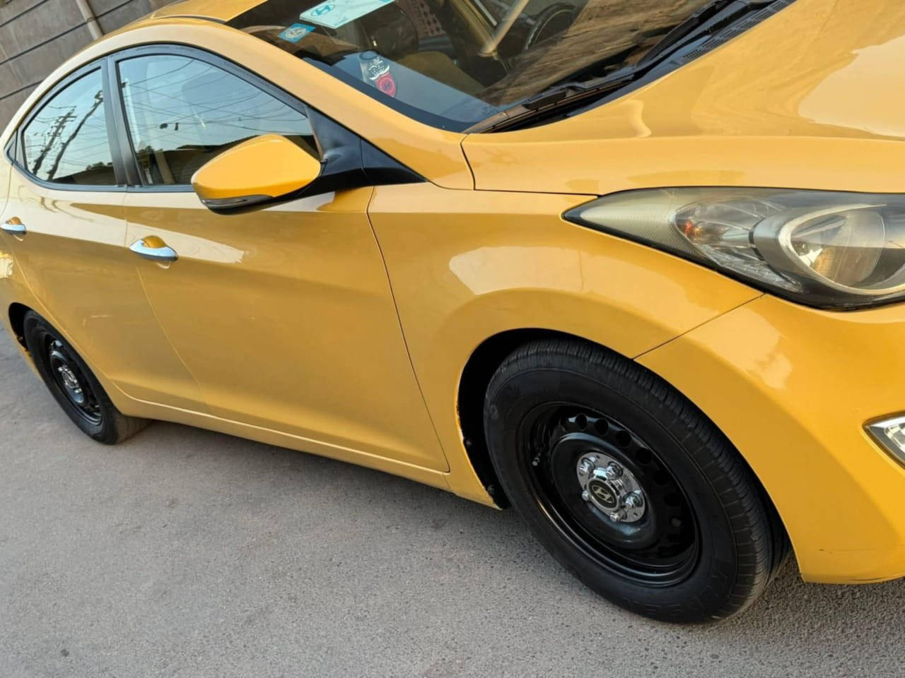 سلام عليكم ورحمه الله النترا موديل 2012 خليجي بدون حادث السياره احلى من صور تجي وشوف بعينك ليبل واحد مكينه 1600 رقم بغداد السياره باسمي مكاني بغداد سعر 95 رقم هـ***********
