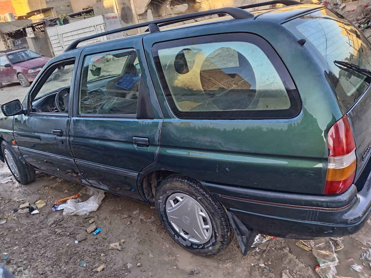 السلام عليكم اخوان فورد سكورت موديل 1994 شغاله وين ميعجبك روح بيه اقتصاديه كلش رقمه فحص انبار للبيع او المراوس كلشي بحسابه مكاني بغداد الخاص مفتوح رقمي***********
