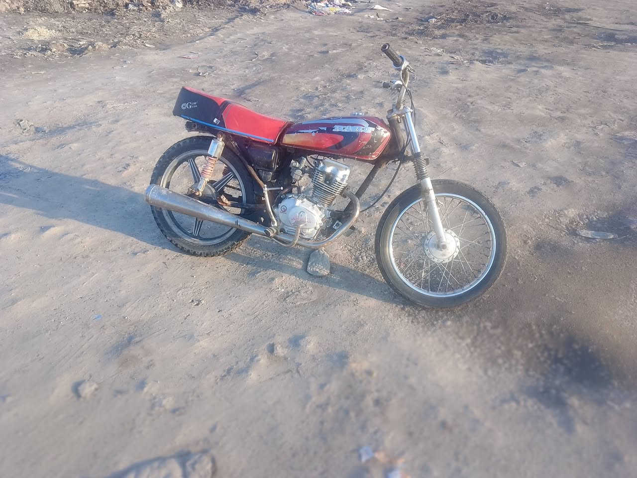 السلام عليكم اخوتي دراجه ايراني اربعه كير كلشي ما بيها شغال شرط شاصي شرص التواير ،+الويل الكدام جدد  المكنيه خرسه لا صرف ولا نفخ شرص حته دخان مابيها مكاني موصل ايمن اصلاح الزراعي السعر 150او بيها مجال بسيط


**إذا كنت صاحب هذا الإعلان وتريد حذفه لأي سبب، رجاءا أرسل رسالة إلى الدعم الفني**