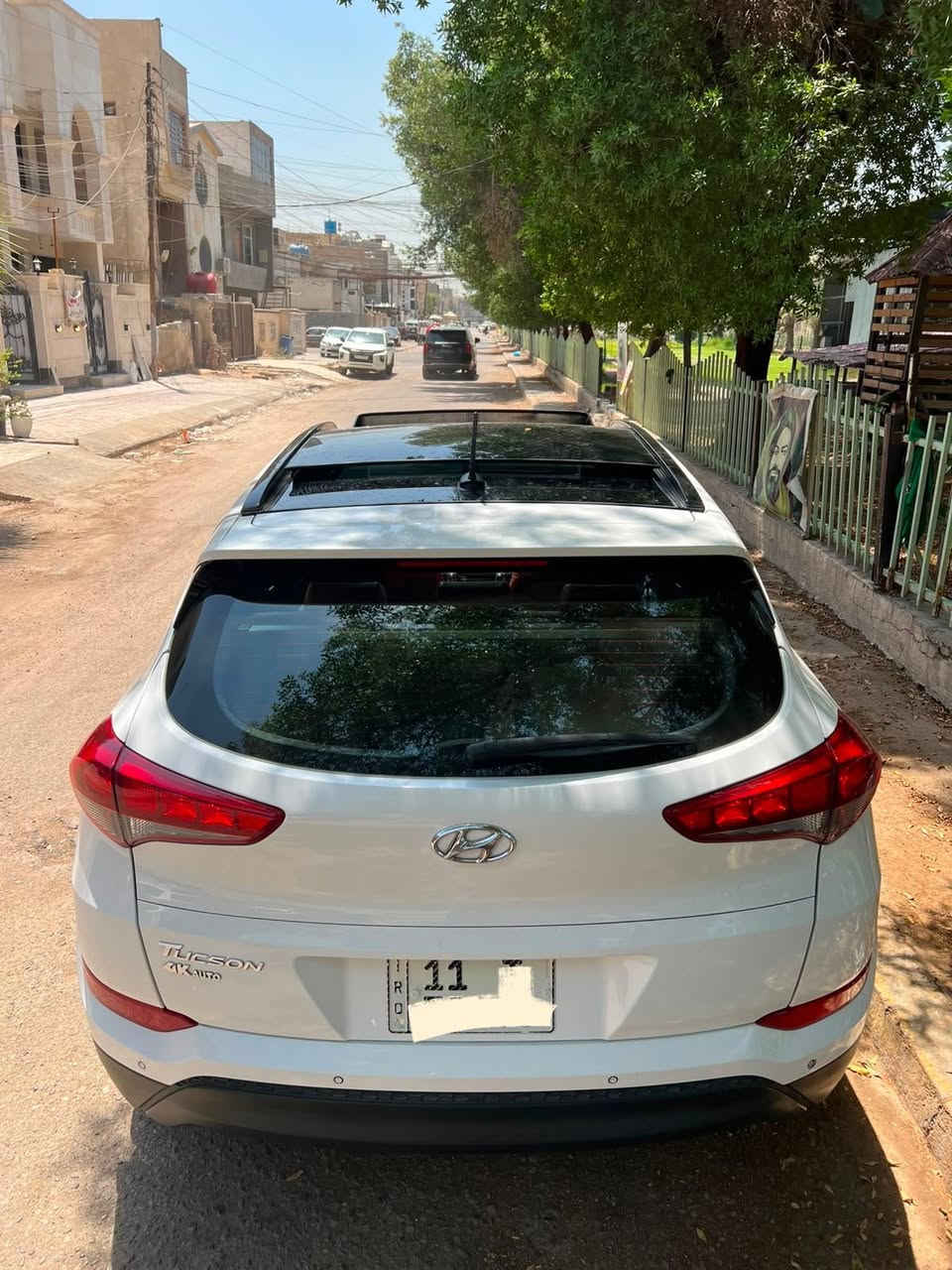 السلام عليكم 
توسان 2018 خليجي مكفولة من الضربة والصبغ المواصفات بانورامة جلد حساس خلفي لايت زنون كاميرا تحكمات فول مري شفط خمسة ويل كب قطعتين تبريد 
السيارة جديدة وبأسمي مكينه وكير صدر وتبريد مكفول مكاني بغداد السعر 175وبيها مجال السونار مرفق بالصور 
وهذا رقمي ‭0784 142 8044‬
