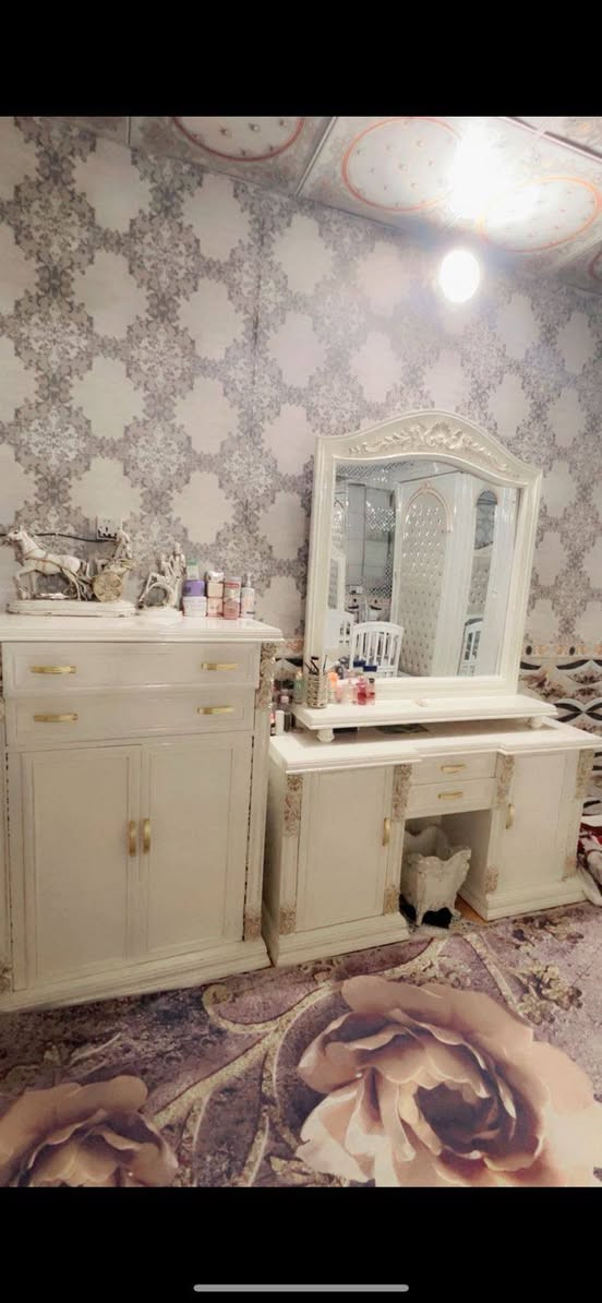 غرفه للبيع تسكام جميع ملحقاته نظيفه كلش السعر 1750 وبيه مجال بسيط


**إذا كنت صاحب هذا الإعلان وتريد حذفه لأي سبب، رجاءا أرسل رسالة إلى الدعم الفني**