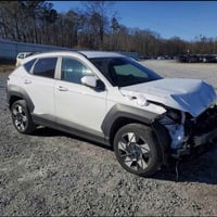 كونا • ماشيه ١٥٠٠٠ • مكينة ٢٠٠٠