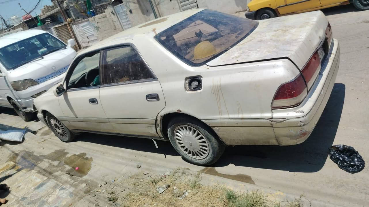 السلام عليكم سيارة راس الثور للبيع موديل 97 ما اندل راعيهة نقل جثه بيها كصه قمارة مكينه وكير مشروطات والكشر شوف العين السعر 20 والاستفسار على الرقم *********** المكان بغداد الغزاليه الهياكل
