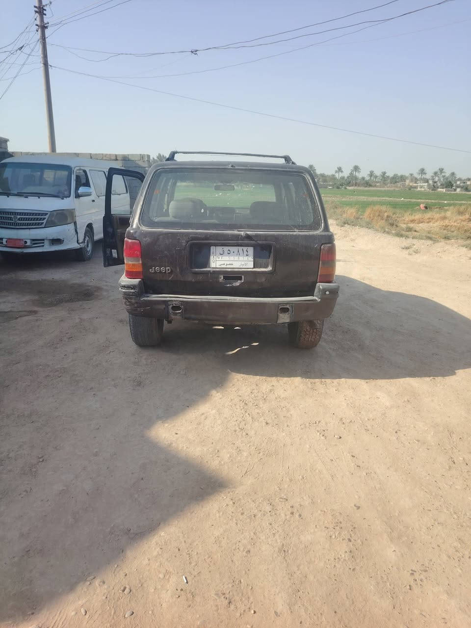 السلام
جيب شيروكي موديل ٩٦ كير ومكينه بطه جديدات تخم تاير ويل وباتر وكهربايات كلهة شغاله حته كشناتهة كهربايات شغاله رقم انبار الماني السياره حائز ثالث  اتكفل سرقه وعشائر السعر 23 وبيهة مجال بسيط او مراوس
*********** متوفر واتساب
