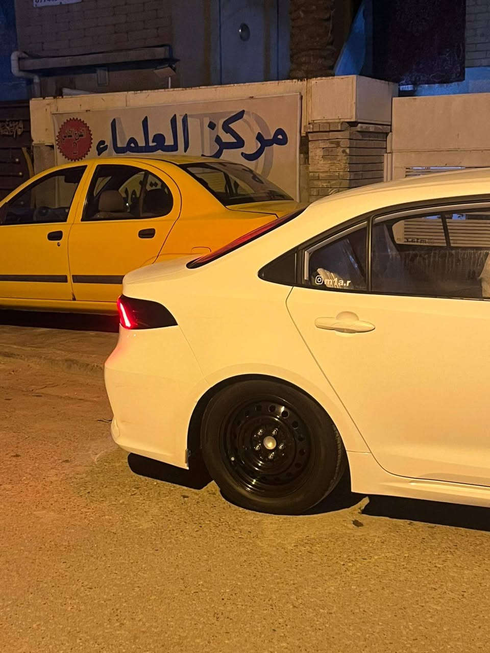 السلام عليكم كورلا هايبرد ٢٠٢٥ فول مواصفات بيها بارد ٣ أصابع بصندوك ودعاميه اماميه مبدله والباقي كفاله ماشيه ٦٢ ألف كيلو للأستفسار ***********
