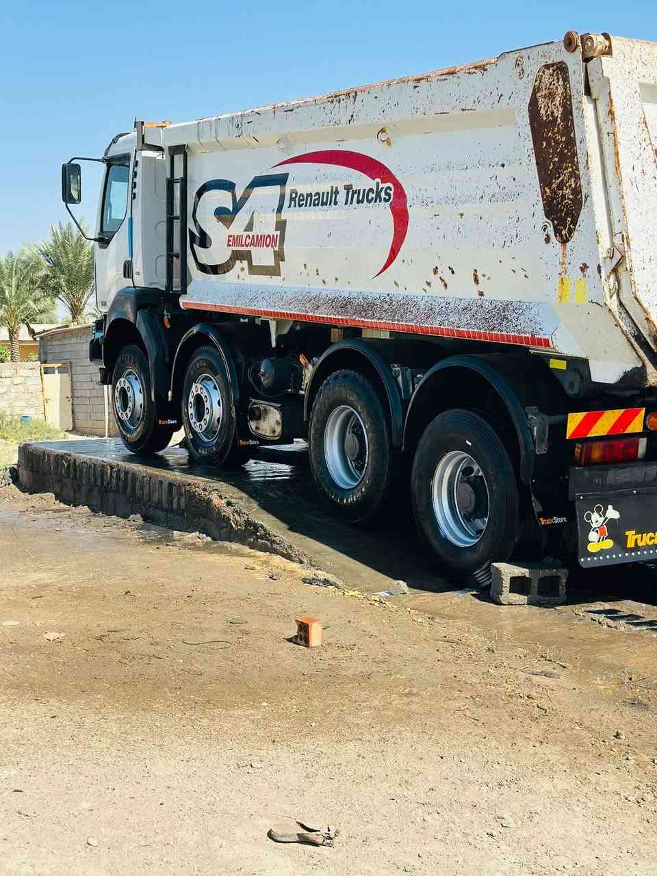 البيع رينو موديل 2006  محرك جديد 420 للاتصال على الرقم ***********
