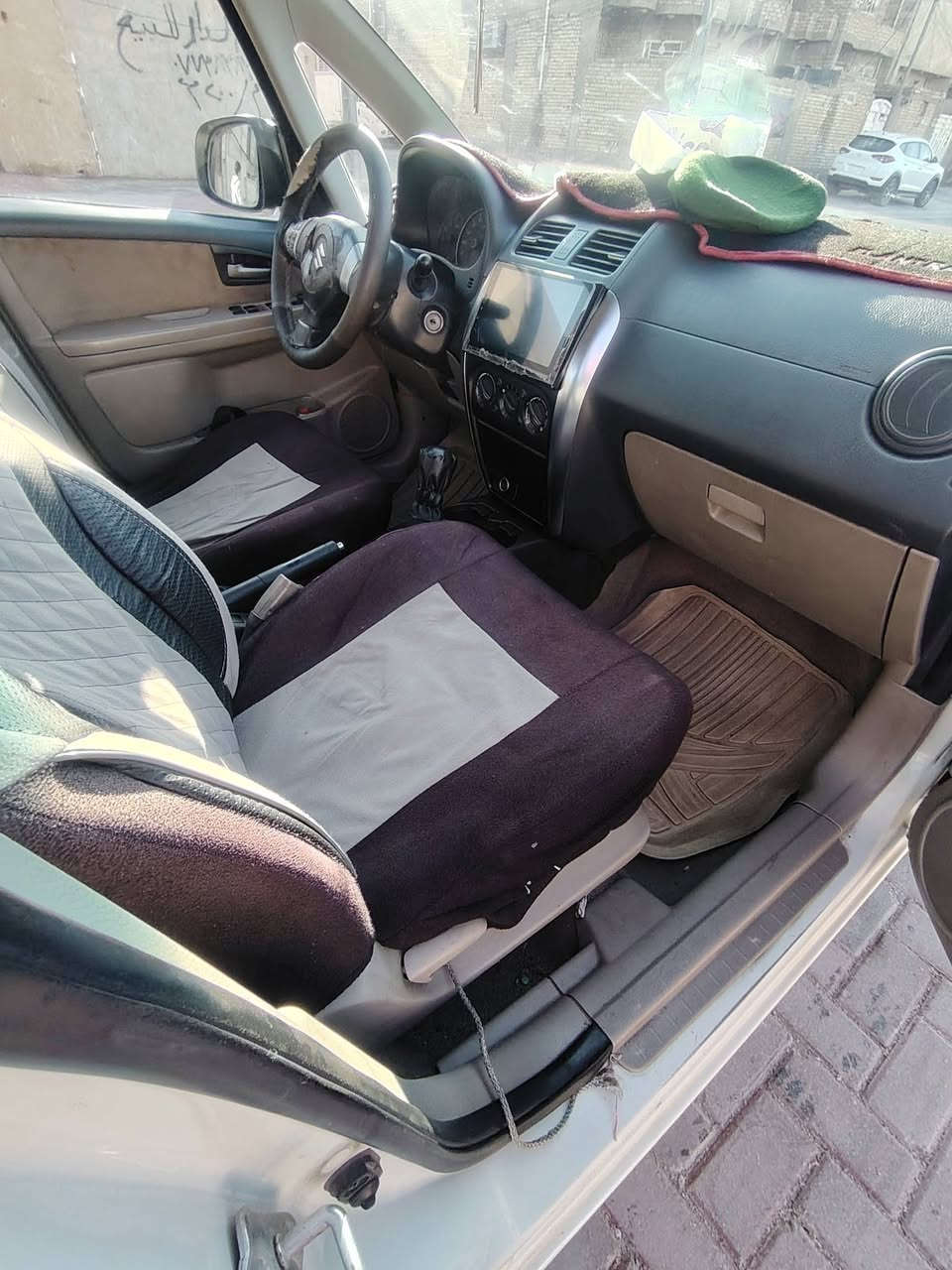 يالله السلام عليكم ساسوكي للبيع موديل 2009 رقم أربيل الجديد بسمي 
تريد تحويل تريد وكاله حاضر بسمي شخصين
السياره خليجي 
السياره كامله عله اخر حبايه بيها صبغ قطعتين بدون داخل السعر 58 قفل قفل وبلعافيه علي ياخذها العنوان كربلاء المقدسه *********** اسيا وتساب وتصال
*********** الشراي يتصل وخادم
