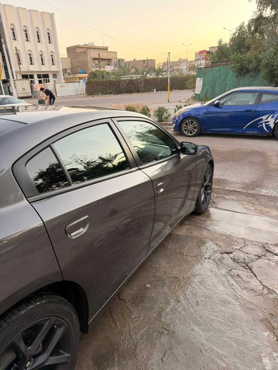 سلام عليكم جارجر مديل 21 وارد أمريكي محرك ستة سلندر 3600 فئة سيارة اكستي سيارة بدون حادث كلين فقط فتح جاملغ امامي سيارة  شواصي ايرباكات سليمة بدون لاصبغ ولة بارد 40 ميل سيارة رقم بغداد بسمي مكان سيدية سعر 223 رقم هاتفي ***********
