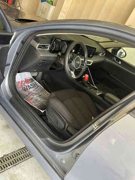 كيا K5 2021 مواصفات عادية رقم شمالي بأسمي ماشية 55 الف ميل السيارة جديدة جداً حادثها والسونار مرفقات بالصور بس بنيد صبغ بدون ايرباك بدون دواخل مكينة 1600 تيربو كفالة صدر تبريد كير وجاهزة إن شاءالله السعر 157 وبيها مجال مكان بغداد الكرخ للأستفسار ‭0771 030 9490‬
