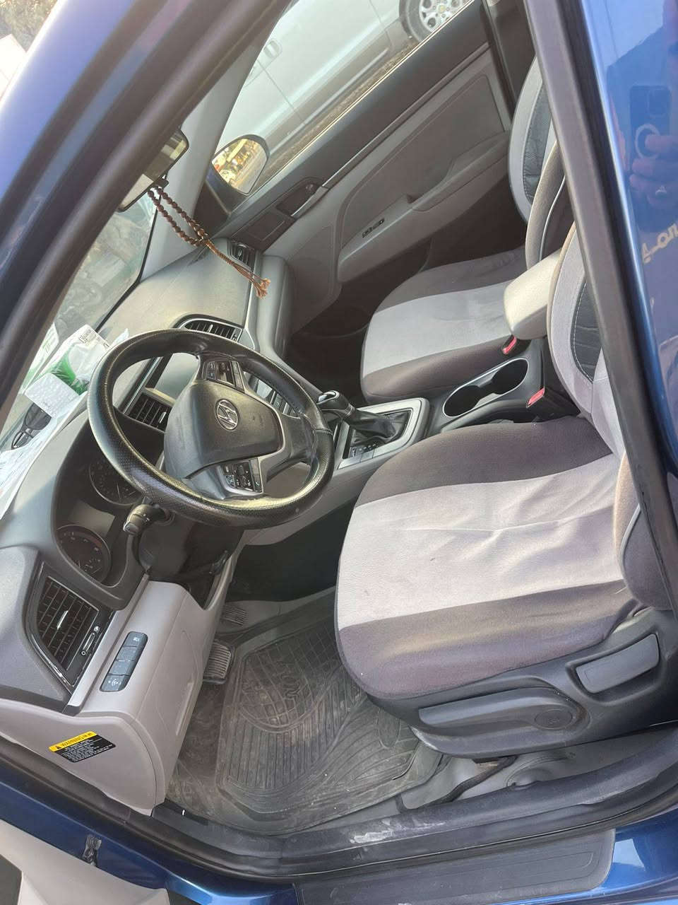 السلام عليكم سياره ٢٠١٧ ورد امريكي سياره جاهزه مال جناي ضره بنيد فقط مبدل سياره جديده ماشيه ٨٨ حقيقي السعر ١٢٥ يرهم مروس مكان ديالئ  المقدايه رقم ***********
