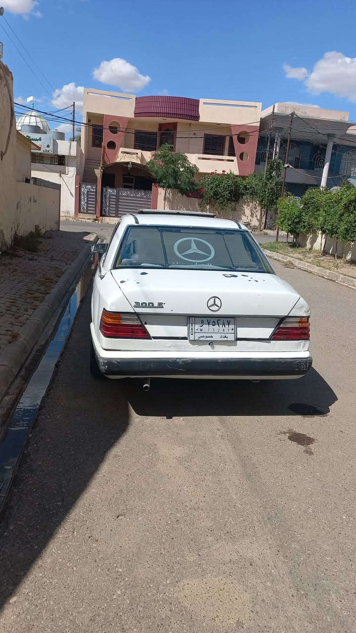 ياالله للبيع فقط
موديل 86 رقم بغداد دولي بسمي 
مكينه وكير مكفول بطة  ٢٥٠٠
حداديه امامي وخلفي جديده 
زوج تاير جديد 
فتحة طگتين سلايت روف
مكفوله ضربه 
السعر 37$ وبيها مجال بسيط جدا مكاني كركوك 
***********
