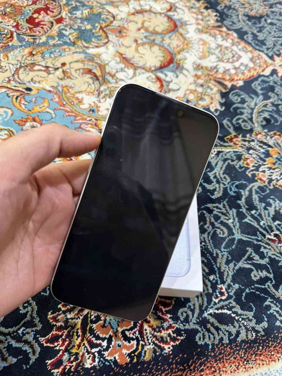 سلام عليكم
ايفون 17 برو ماكس شريحة الاكترونية مستخدم قليل جداً 
كامل ملحقات معة لاصق شاشة اصلي وفلتر وعدسات كامرات جهاز جديد كامل ملحقات 
السعر مليون و800
بيان علي ***********
العنوان البصره كرمة علي منطقة حي الرسالة
