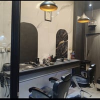 محل حلاقه للبيع مكانه بغداد حي اور شارع نادي التحدي قرب جامع امام الحس...