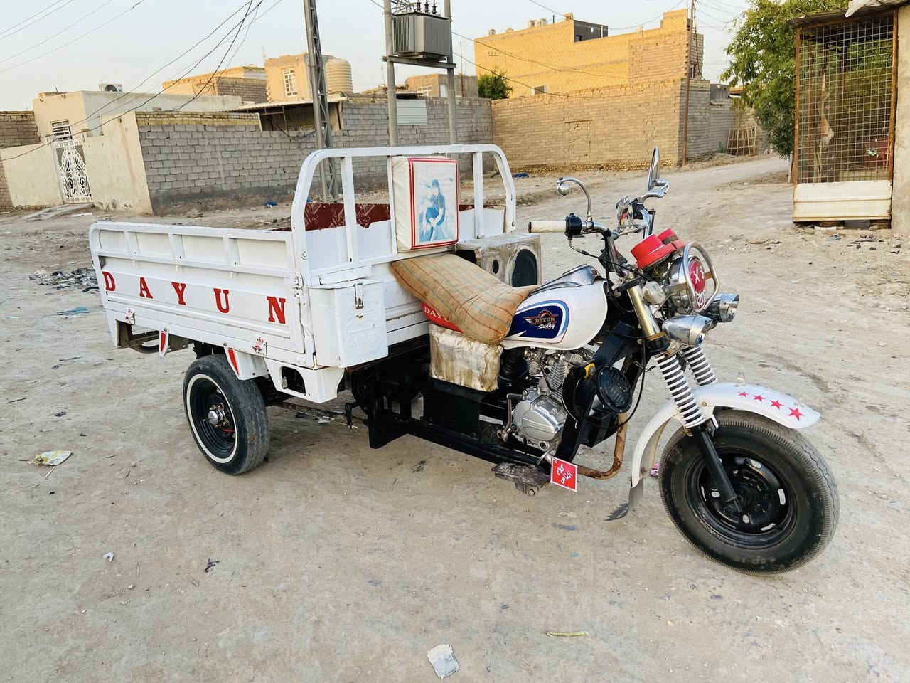 سلام عليكم ستوته للبيع أوراق اصولي توه معمره كلشي جديد بيهه مكينه برغي مامفتوح بيهه كهربائيات كلشي شغال فول نضافه موديل 13 السعر مليون و800 وبيهه مجال قليل كلش حك الجيه الاعنوان ناصرية مدينه الصدر *********** متواجد خاص
