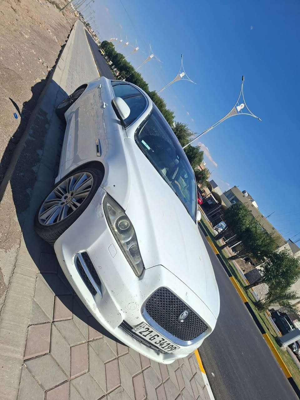 السلام عليكم للبيع جاكور جليجي ٢٠١١ فول مواصفات محرك ٦ عادي المرغوب بيها صبغ قطعتين بدون ضرر خلاص فقط رش محرك كير جدد ترايهه حلو جاهزه سليمانيه دولي تحويل مباشر بيع او مراوس حسب القناعه السعر ١٢٨ مجال حك الجيه فقط اتصل ع *********** ديالى بلدروز
