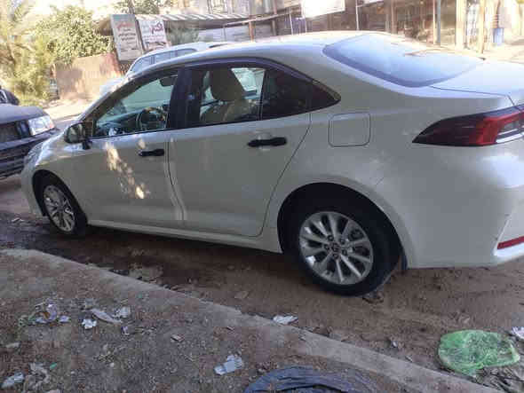 السلام عليكم

كورلا موديل 2022 بنزين فقط
خليجي شركه ساز 
مكفوله ماعدا شخط باب السائق كما موضح بالصور
ماشيه 120الف كيلو
السعر 165ورقه 
رقم اربيل دولي بأسمي مع هزه جديده 
مكاني بغداد 
***********
