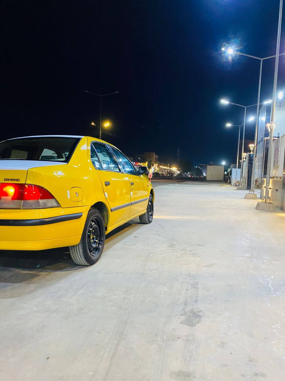 السلام عليكم سمند 2012سياره نضيفه كير او محرك خير من الله صدر خلفي امامي جديد تخم تاير جديد رقم نكليزي مكاني بغداد السعر 43او بيهه مجال الرقم ***********
