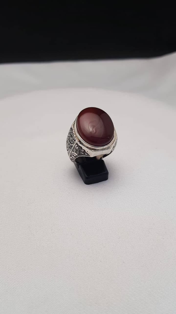 يمانيات ثقيل كرزي وياقوتي للبيع


**إذا كنت صاحب هذا الإعلان وتريد حذفه لأي سبب، رجاءا أرسل رسالة إلى الدعم الفني**