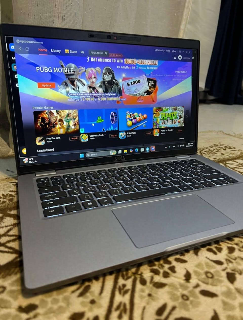 عندي لابتوبDell سوبر سلم جيل حديث استخدام شهرين آخو الجديد
لابتوب ديل بتصميم عصري وأنيق، "أخو الجديد" مستخدم 
⚙️ المواصفات التقنية:
• المعالج: Intel Core i5 (الجيل 11) بتردد يصل إلى 3.00GHz - أداء قوي جداً.
• الذاكرة (RAM): سعة 8GB (قابل للتطوير حتى 64GB).
• كارت الشاشة: Intel Iris Xe Graphics (أداء رسومي ممتاز للألعاب والبرامج).
• التخزين: 256GB SSD NVMe (سرعة فائقة في التشغيل ونقل البيانات).
• الشاشة: 14 إنش بدقة عالية الوضوح.
• المنافذ: (USB-C, HDMI, USB 3.0, AUX).
🚀 كفاءة الأداء:
• للعمل الهندسي والتصميم: يشغل بكفاءة (AutoCAD, Photoshop, Revit, Premiere).
• للألعاب: يشغل (GTA V, PUBG, Fortnite) وغيرها بإعدادات مناسبة.
• للدراسة والبرمجة: مثالي جداً بفضل وزنه الخفيف (Super Slim) 
وسرعة استجابته
السعر 535
واذا عدك pc نراوس 
.


**إذا كنت صاحب هذا الإعلان وتريد حذفه لأي سبب، رجاءا أرسل رسالة إلى الدعم الفني**