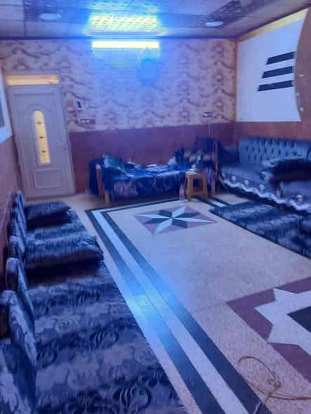 بيت للايجار في حي رجم حديد نواب ظباط ٢٠٠ متر  الاتصال ***********
/*********** سعر الايجار (٢٥٠)الف
