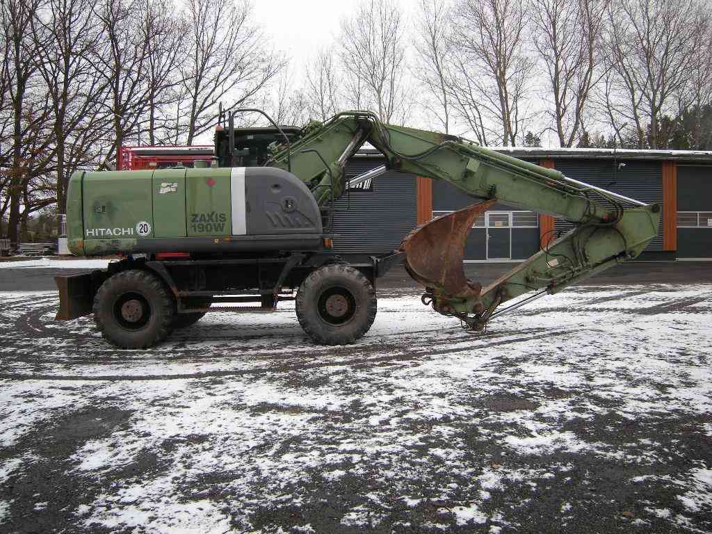 حفاره HITACHI ZX190W 2008
ساعات العمل 10483 
مكفوله كفاله عامه 
مكان الحفاره اوربا 
مدة الوصول 30يوم بعد الأتفاق 
السعر32000$ شامل 
للتواصل خاص


**إذا كنت صاحب هذا الإعلان وتريد حذفه لأي سبب، رجاءا أرسل رسالة إلى الدعم الفني**