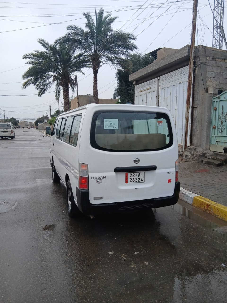 سلام عليكم نسان ورفان كاز موديل 2012 مكينه وكير وكسن مكفولات والكشر مكفول السياره شماله السياره للوضع البلادي دوشمه وكعيه بلاديه باتري جديد مغلف الجملغات المنيوم السياره جهزه كبل لشرع سياره جهزه كهربائيات فول تبريد شغال تخم تير  سياره مانقصهه شي بلعفيه عل يخذهه السعر ميه وربعين والموشراي رحمه الولديكم لايدخل وتصل حياكم الله ***********
