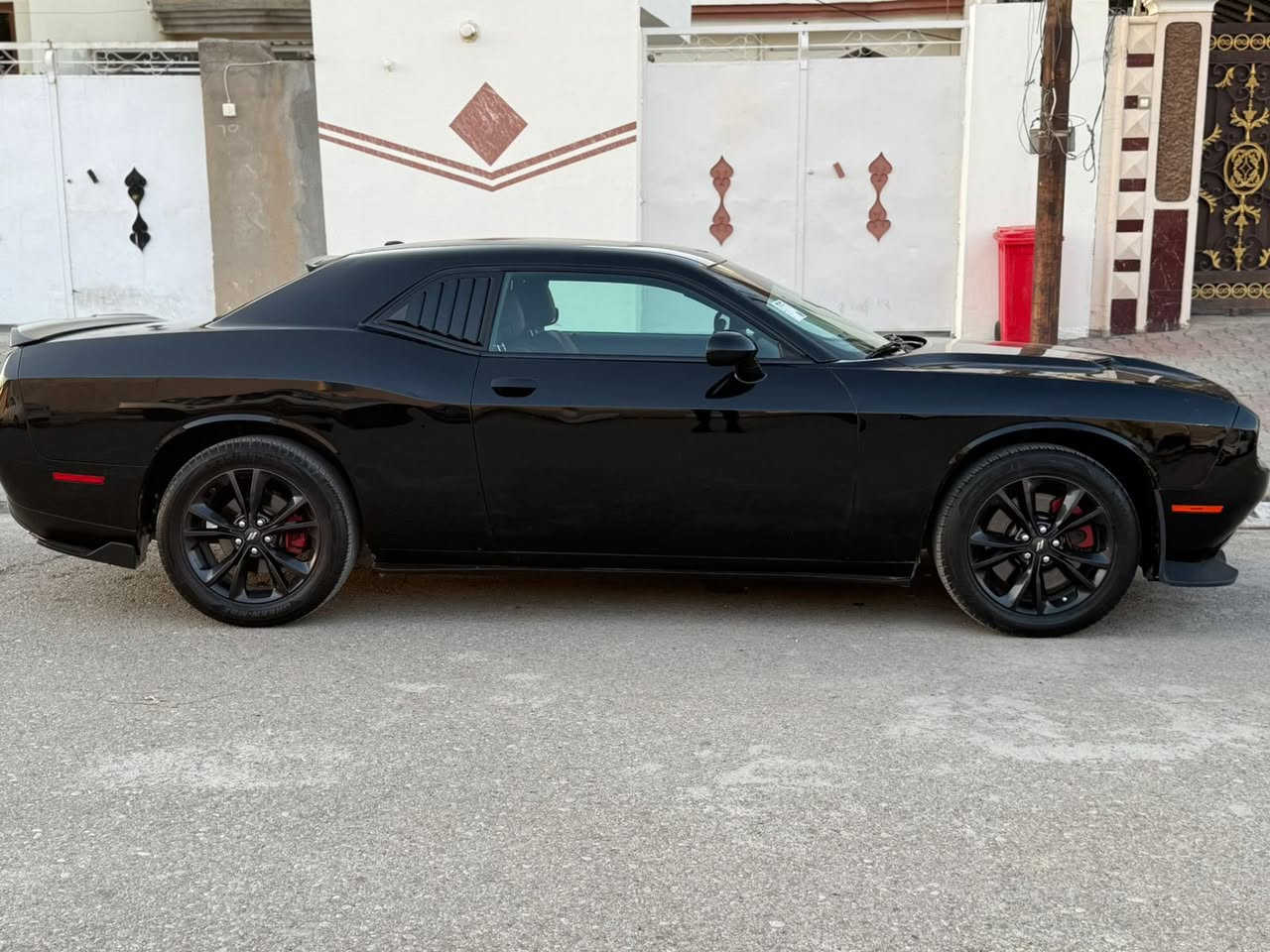 Dodge Challenger 2022 SXT
دودج چالنجر موديل 2022 SXT فور ويل بس ملغي حالها حال توو ويل 
بدون صبغ وضرر و شاصي ولغود مكفوله صور الحادث موجود فقط تعديل بارد مبين 
ماشية 46 الف مايل 
مواصفات شاشة وسط معروفة 
رقم وسنوية جديد شرط تحويل وغرامات 
شرط كلشي بيه ع البلاد كلها ع الفحص دينار متصرف عليه 
مكاني طوز خورماتو 
سعر // 175 وبيها مجال 
***********
