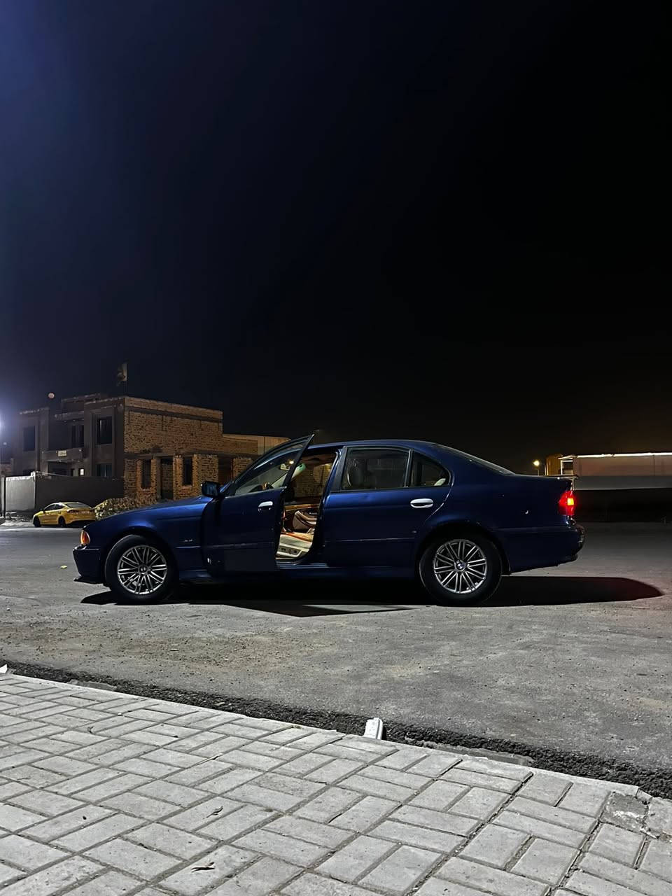 موديل 1999
عوزه صبغه
حداديه 75‎%‎
مكينه لاصراف ولا تبخير
كير جيد جدا
كهرباء كله شغال حته المرايا من تطي بك قلاب
تبريد شغال
السعر 75 جوه السوك


**إذا كنت صاحب هذا الإعلان وتريد حذفه لأي سبب، رجاءا أرسل رسالة إلى الدعم الفني**