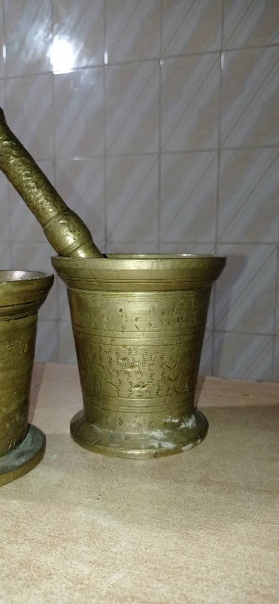 السعر مليون ونص في زوج 
حجم كبير طول تاعهم 13.14 سنتيم 
الوزن بين ربعة وخمسة كيلو الواحد 
التوصيل متوفر


**إذا كنت صاحب هذا الإعلان وتريد حذفه لأي سبب، رجاءا أرسل رسالة إلى الدعم الفني**