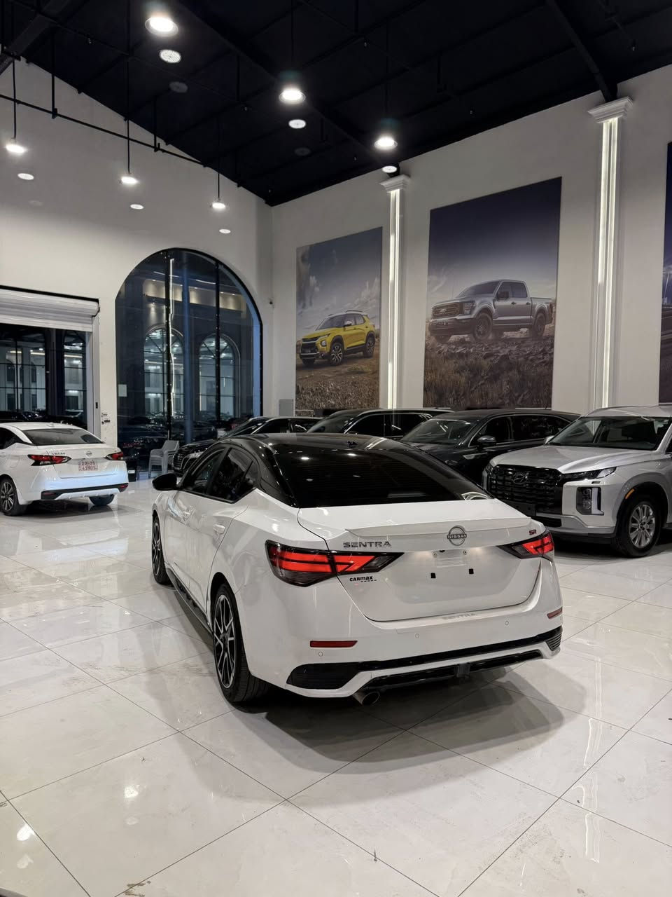 السلام عليكم 
للبيع نيسان سنترا ابيض 2024 SR سقف اسود 
محرك 20
ماشي 30 الف كيلو متر 
سياره بيها خمس قطع صبغ بدون دواخل شرط
و بيها مكانين تعديل بارد 
ارباك بس بردات باقي كلها بشرط 
سياره بدون شخوط و رصعات و بقصات 
سياره بدون رقم ترقيم شمالي فقط 
تكلفة رقم 12.5 ورقه 
ملاحظة صوار حادث موجوده في المنشور 
اي استفسار عن سيارة خاص مفتوح 

السعر قفل قفل 129 ورقه 
اخوكم ديار ابو عمر 
*********** واتساب 
*********** اتصال 
عنوان أربيل
