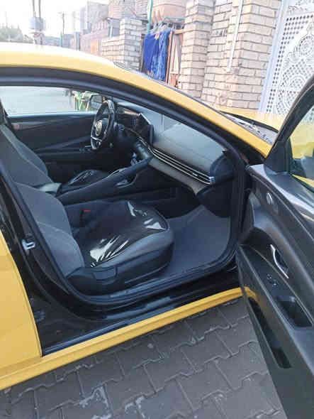 السلام عليكم للبيع النترا موديل 23 تكسي رقم بغداد اجره ماشيه 52 ميل حادث فقط بنيد سياره بدون ايرباك مكفوله من شواصي الغود سياره جديده محرك و كير مكفولات السعر 173وبيه مجال مكاني بغداد الشعب رقم الهاتف ***********
