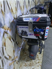 اكسسوار سيارة • استعمال شهر • للبيع