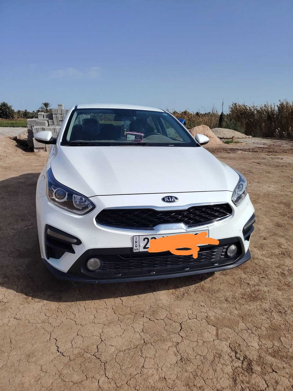 السلام عليكم سيراتو للبيع مديل ٢١ كفاله عامه علا وضع الشركه ماشيه 30 الف رقم أربيل مكان السماوه السعر ١٦٧ وبيه مجال رقم الهاتف ***********
