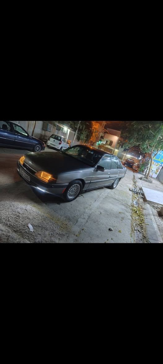 بيع او مراوس ويه بي ام 520او 525 حسب قناعه...سياره بسمي كير عادي محرك 20 موديل 92 كير محر بشرط سنويه لحد 2031 منضومه زينون +ايباد ++ كاميرات 
سياره جاهز من كلشي سعر مطلوب 47 وبيها مجال قليل


**إذا كنت صاحب هذا الإعلان وتريد حذفه لأي سبب، رجاءا أرسل رسالة إلى الدعم الفني**