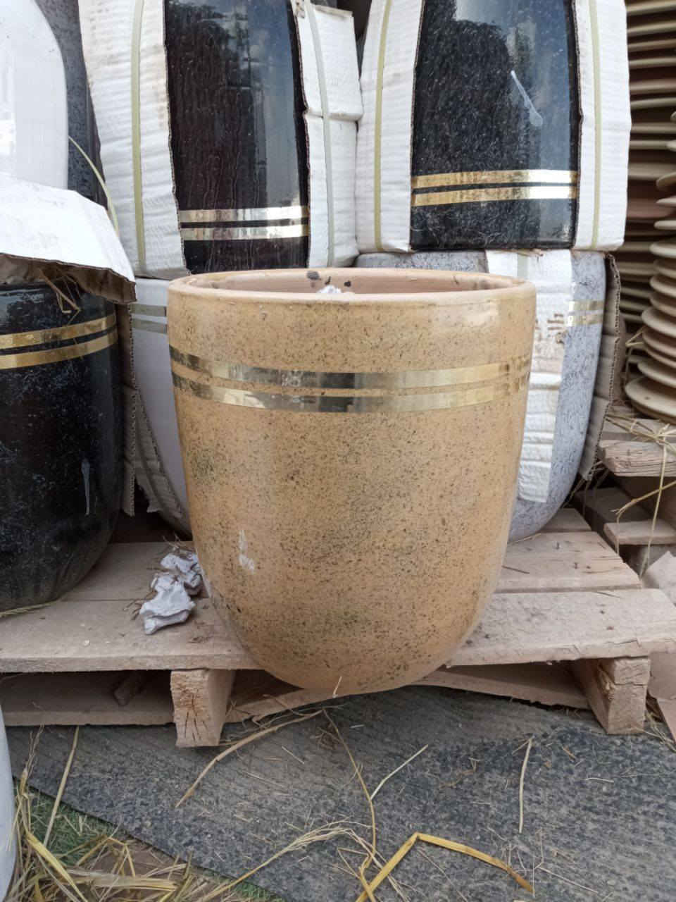 يالله الهم صلي عله محمد والي محمد وصلتنه حاويه سنادين فخاره بعدات اشكال وفازات وشربه قماش وترمز قماش وبسعار تنفسياه  ومتوفر توصيل الاستفسار أكثر زورونه في  موقعناه حله حي الصحه اسم المجمع مجمع الاورزدي ***********
