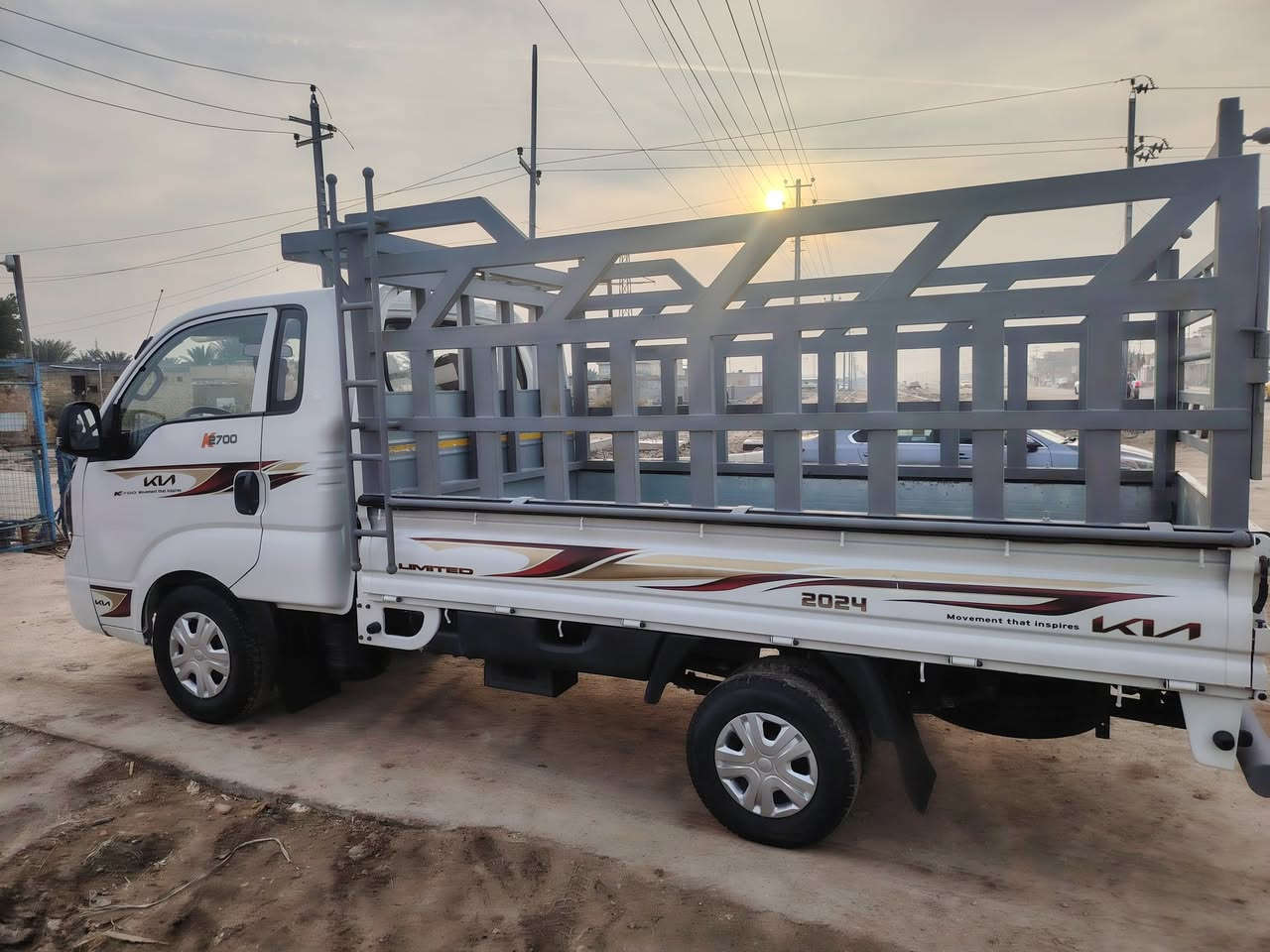 السلام عليكم كيا موديل 24  رقم بابل كفاله عامه ماشيه 27 الف حقيقي البيع هيه والمحجر عنوان السيارة بصره المدينه مكلف بلنشر اتصل على الرقم 
***********
