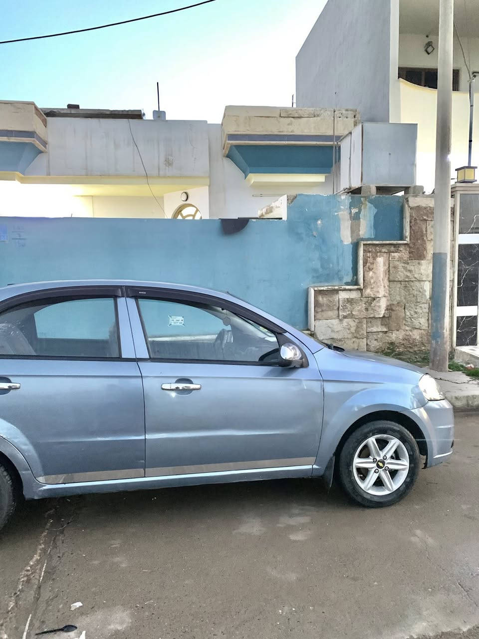 بسم الله الرحمن الرحيم ..شوفرليت اڤيو 2007 
خليجي المرغوب سيارة نظيف بيها اربع قطع فقط صبغ ...سنويه ماساقطه ...تحويل شرط...تبريد تدفئة فول ...ويلكب وتايرات جدد نوزلات بلكات مجاول وظفيرة كامله جديده ...شرط الكير والمحرك ..السعر ٥٢ وبي مجال
 (للاتصال ***********-***********)
