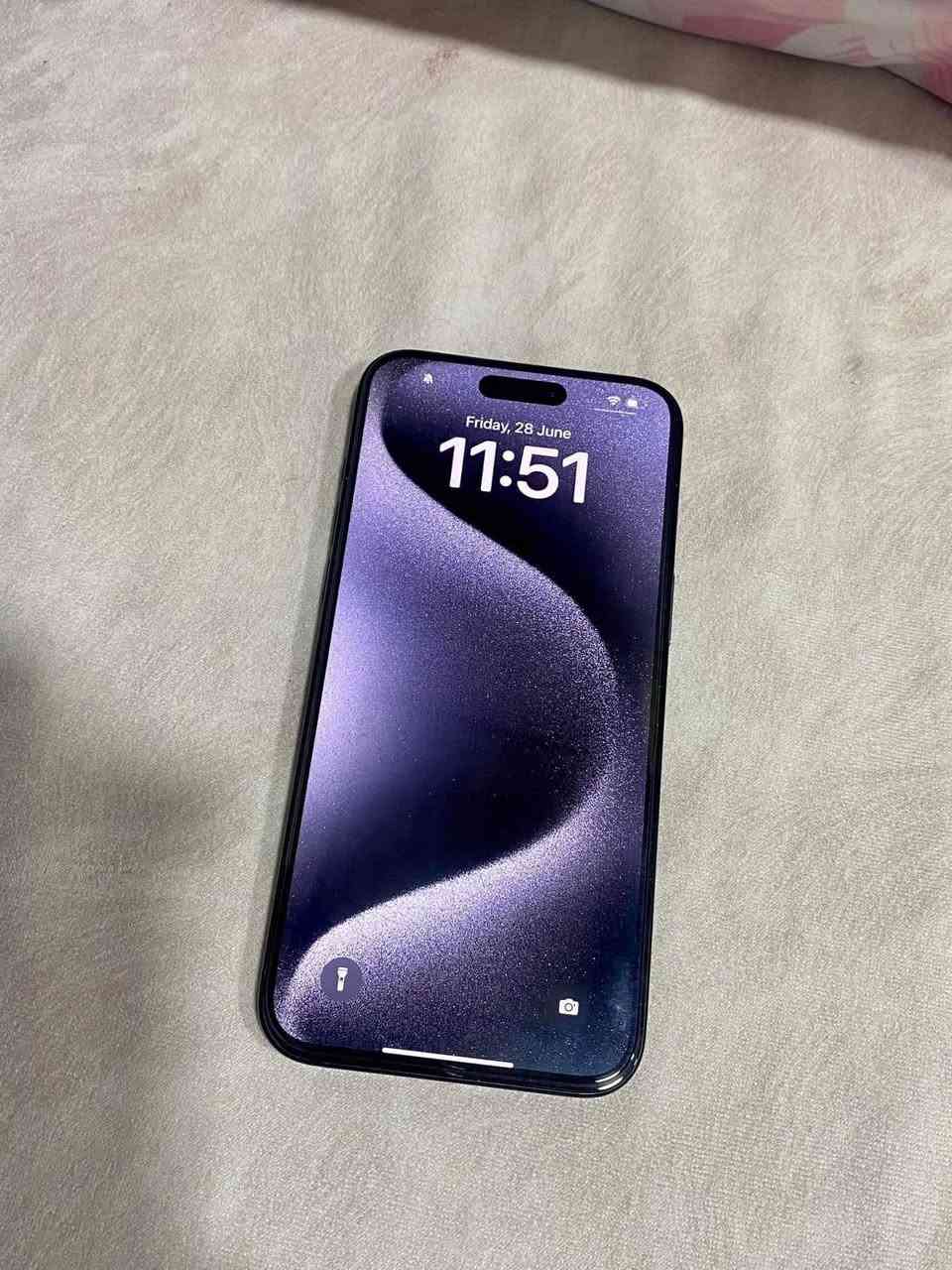 السلام عليكم
ايفون 15 برو ماكس لون نيلي 256 البطارية 91 جهاز نضيف كلش فقط كارتونة ضايعة الجهاز بلادي كلشي ممبدل بي فحص حاسبة
السعر مليون و100 
***********
