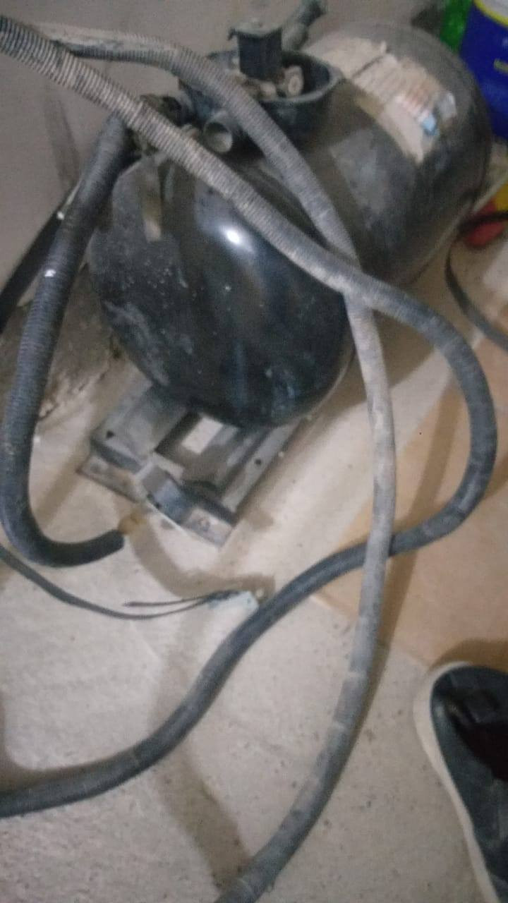 سلام عليكم اخوان للبيع منضومه غاز مال GDi رايده ١٥٠ اخواني اني مكلف بالنشر اتصل على الرقم بي واتس اب /// ***********
