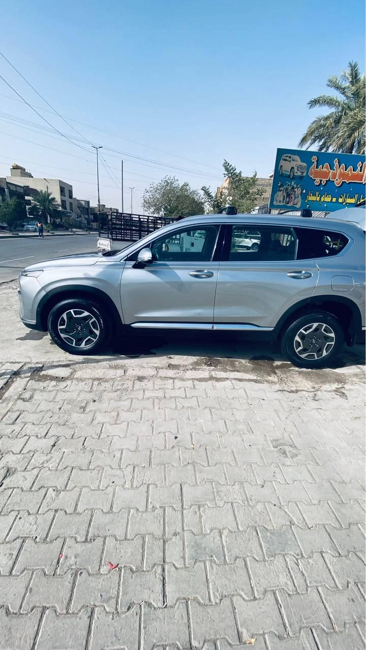 السلام عليكم 
هوندا سنتافيا 
موديل 23
السيارة هاي ابرد زيرو فقط ماشيه 7500 
رادار امامي 
رادار خلفي
رادار جانبي
أشاير للمريء
حساس خلفي 
سياره وارد امريكي
سيارة حادثه جدا خفيف 
إرباك كشن سائق فقط
السياره بيه سونار مع الصور 
سعر السياره 19000
مكان السياره الاعضميه 
رقم الهاتف ***********
وبيه مجال بغداد, العراق
