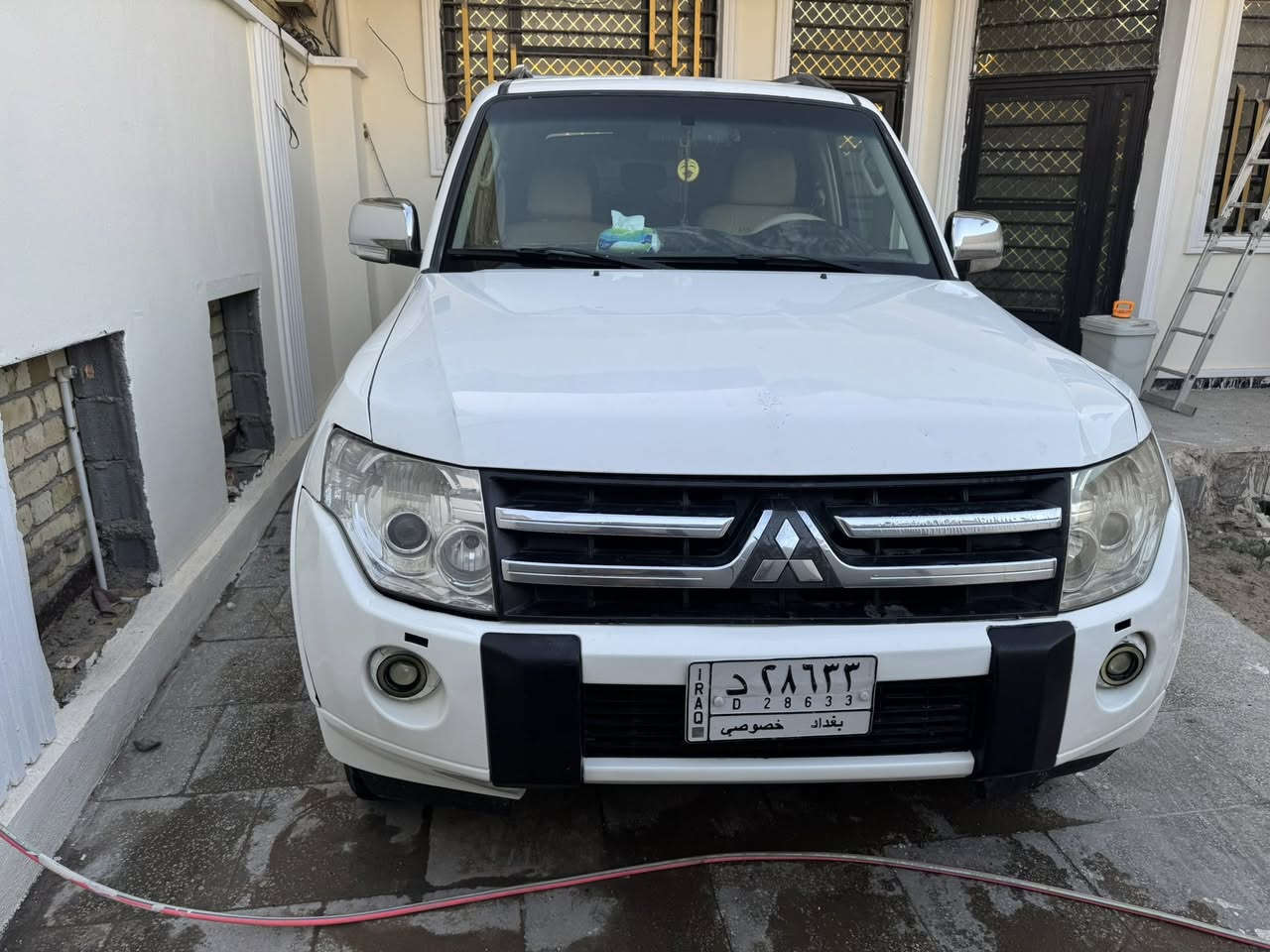 السلام عليكم
باجيرو ٢٠٠٩ 
محرك ٣٠٠٠
رقم بغداد 
تدفه تبريد 
لايت عدسه زنون 
كشنات جلد 
سياره كامله بدون نقص 
مصبوغه حزام اثر طخات وجراد والسياره شوف العين كاعده ومرتبه 
للبيع او المراوس بسياره صغيره 
السعر ١٠٥ وبيها مجال 
***********
