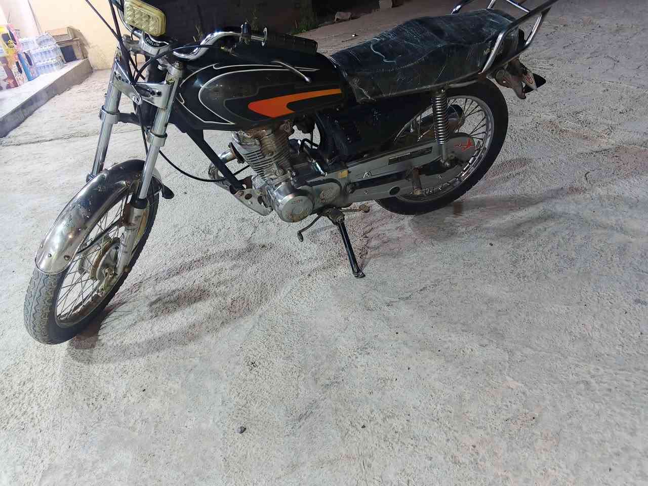 سلام عليكم دراجه تايكر للبيع سعره 230 مكاني بعقوبة تقاطع القدس دور زراعه ‏‪***********‬‏
