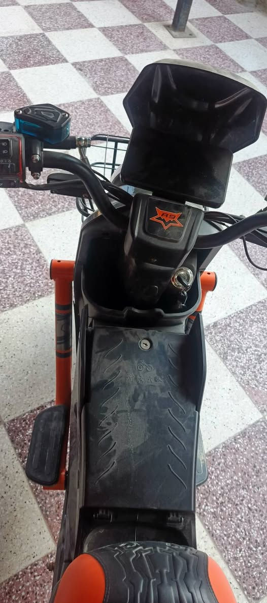 دراجه R9 للبيع استخدام قليل السعر خاص


**إذا كنت صاحب هذا الإعلان وتريد حذفه لأي سبب، رجاءا أرسل رسالة إلى الدعم الفني**