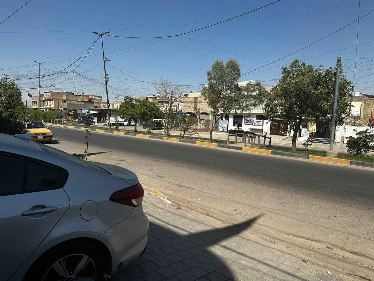السلام عليكم. بيت للبيع المكان حي اور  على اشارع جامع الفردوس بااتجاة مساحه 150 واجهه 7ونص النزال 20الاستفسار اكثر الاتصال ***********
