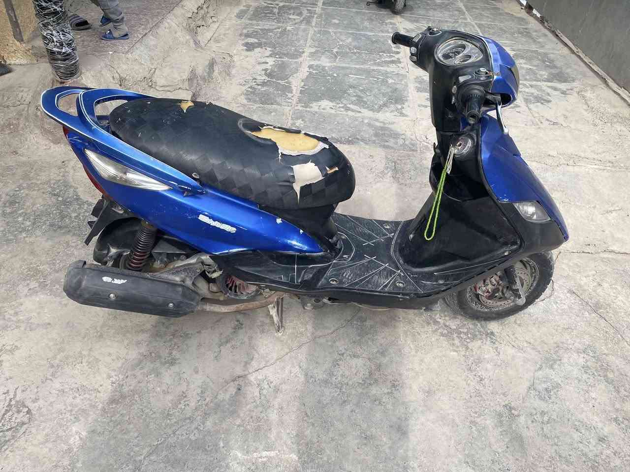 السلام عليكم ثعلب للبيع الدراجه شغاله سلف هندر كهربائيات كلها شغاله الدراجه فقط بيها ملاحضات بسيطه بل كفرات و الدشبول فقط الدراجه خير من الله سعرها 500و بيها مجال مكاني الكماليه و متواجد واتساب***********
