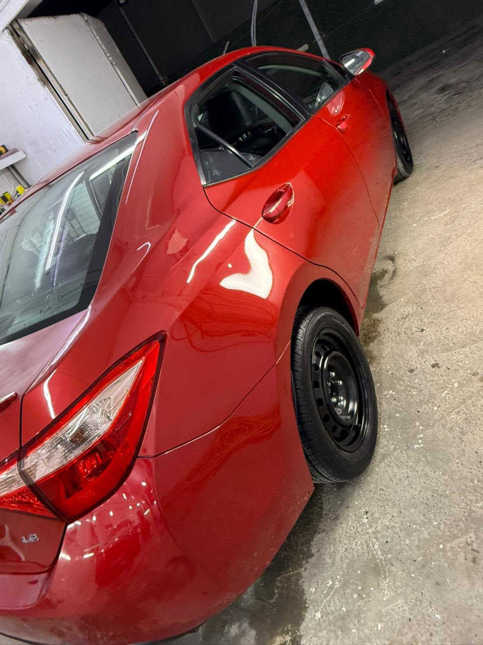 للبيع تويوتا كورولا LE موديل 2019
الموديل: 2019

الفئة: LE

الوارد: أمريكي

الممشى: 105 ألف مايل

الگير: أوتوماتيك

اللون: أحمر

السيارة نظيفة جداً استخدام بدون ايرباك،

المكينة والگير بحالة ممتازة،

الداخلية جلد أسود وأحمر نظيفة جداً،

شاشة + كامرة خلفية،

مكيف بارد،

اقتصادية جداً بالبنزين.

الويل كب الأصلي موجود مع السيارة.

السيارة متصرف ما عليها أي فلس – كاملة مكملة.

صور حادث أمريكا مرفقة مع الصور للعلم.

السيارة على الفحص ومرقمة بغداد و بأسمي تحويل مباشر.

الموقع: بغداد

السعر: 133 ورقة وبيه مجال بسيط للجادين

***********

ابو يسر
